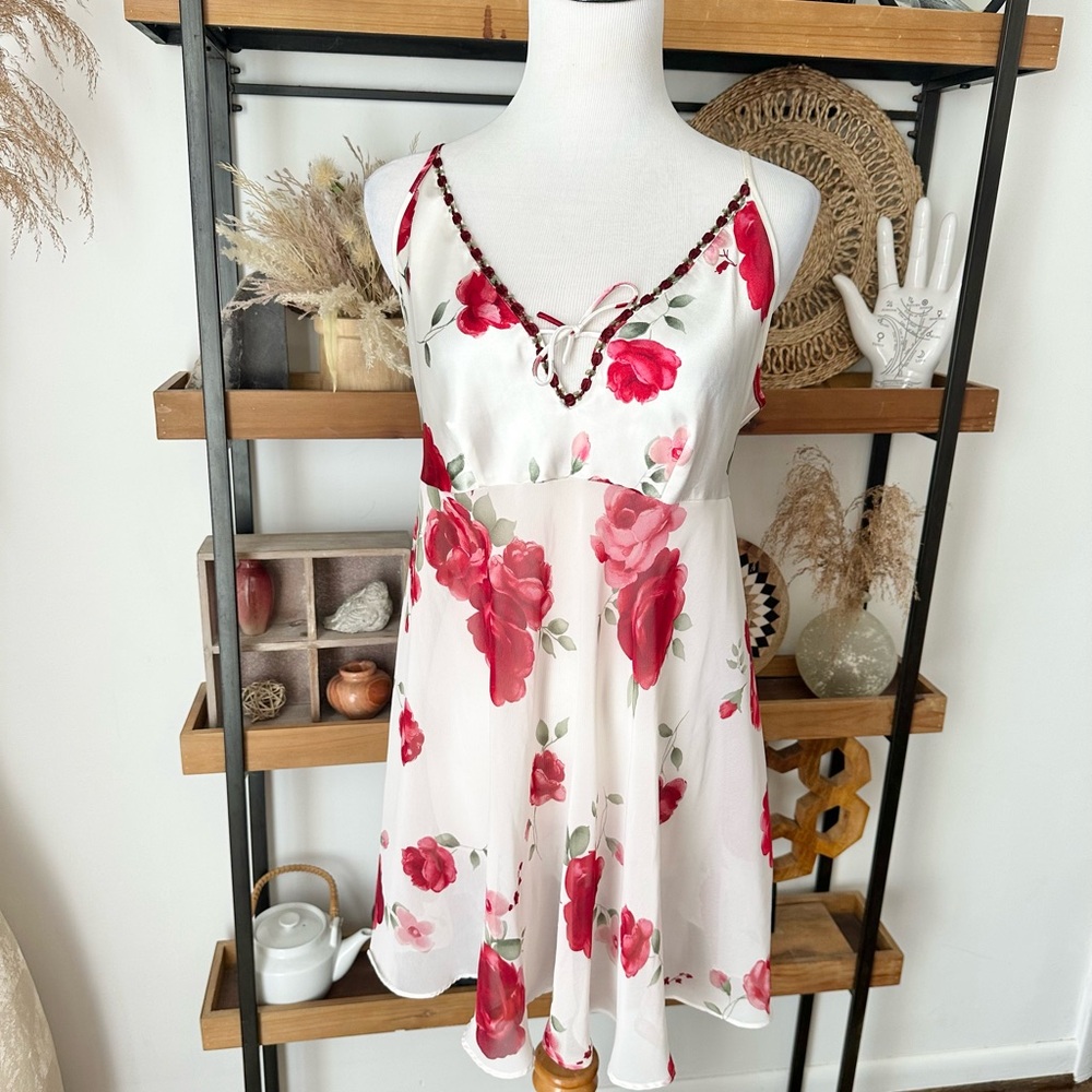Vintage red rose satin silky 3 piece lingerie set - Picture 4 of 14